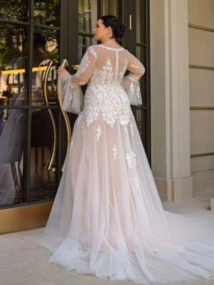Alternative view of Sexy Wedding Dresses Plus Size V Neck Long Sleeves Illusion Bride Gowns Appliques Floor Length Tulle A-Line Vestido De Noiva