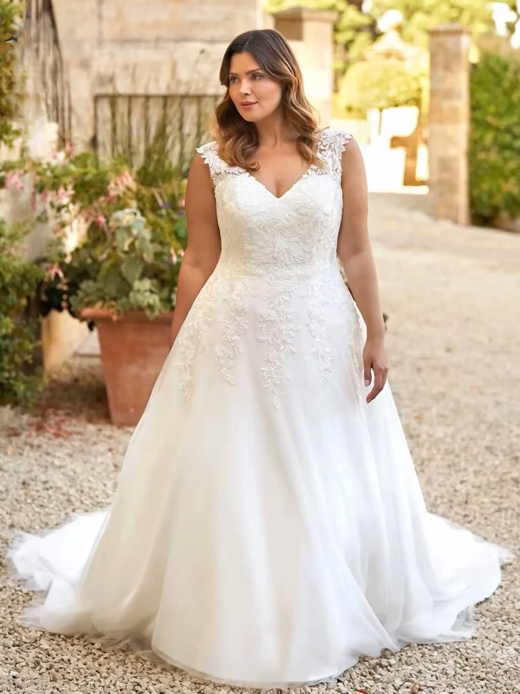 Customized Ivory Wedding Dresses Plus Size V Neck Sleeveless Bride Gowns Woman Appliques Sweep Train A-Line Vestidos De Novia 1 Customized Ivory Wedding Dresses Plus Size V Neck Sleeveless Bride Gowns Woman Appliques Sweep Train A-Line Vestidos De Novia