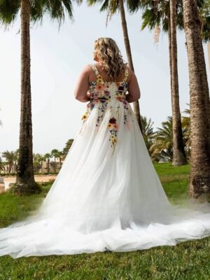 Alternative view of Sexy Wedding Dresses Plus Size 2023 Deep V-Neck Lace Up Bride Gowns With Flowers Tulle A-Line Sweep Train Vestido De Noiva