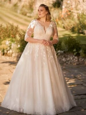 Customized Wedding Dresses Plus Size V Neck 3/4 Sleeves Bride Gowns Appliques Lace up Sweep Train Tulle A-Line Robe De PSL98009