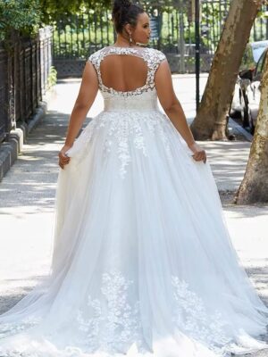 Alternative view of Customized Wedding Dresses Plus Size V-Neck Cap Sleeves Backless Bride Gowns Applique A-Line Sweep Train Tulle Vestido De Noiva