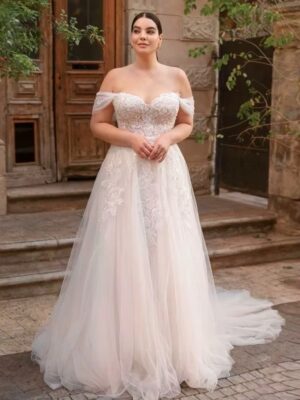 Alternative view of Classic Off Shoulder A-Line Wedding Dresses Plus Size Sweetheart Neck Bride Gowns Appliques Floor Length Tulle Robe De Mariee