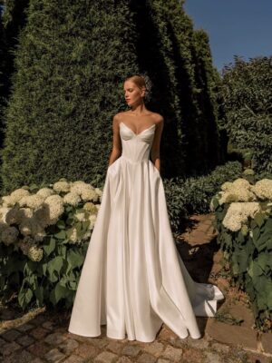 SoDigne A-line Satin Simple Wedding Dresses V-neck Sleeveless Bridal Dress 2025 Long Wedding Gown Robe De Mairee Customized