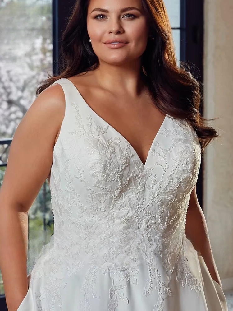 Classic V Neck Wedding Dresses Plus Size A-Line Bride Gowns Appliques Sleeveless Back Button Sweep Train Vestido De PSL980021 3 Classic V Neck Wedding Dresses Plus Size A-Line Bride Gowns Appliques Sleeveless Back Button Sweep Train Vestido De PSL980021 - Bild 3