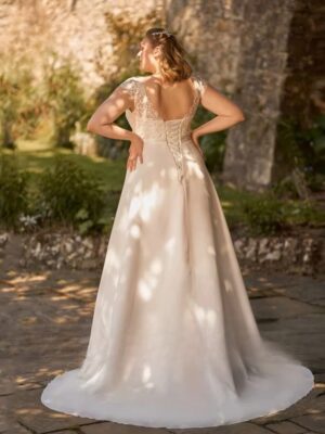Alternative view of Customized Wedding Dresses Plus Size V Neck Cap Sleeves A-Line Bride Gowns Applique Back Lace-up Sweep Train Vestidos De Novia