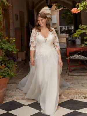 Classic Wedding Dresses Plus Size V-Neck 3/4 Sleeves Bride Gowns Appliques Sweep Train A-Line Organza Vestido De Noiva Ballgown
