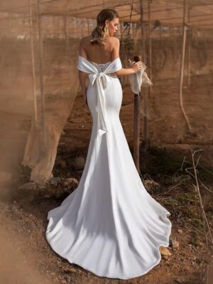 Alternative view of Elegant Mermaid Sweetheart Wedding Dress Women Lace Applique Off The Shoulder Crepe Bridal Gown Vestidos De Novia Customized