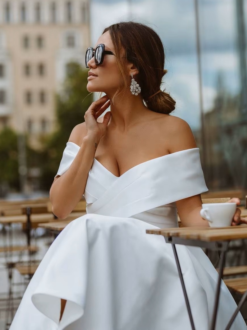 LORIE Simple Tea-length Wedding Dress Off the shoulder White Ivory Satin A-line Short Bride Gowns Beach Customized Wedding Gown 4 LORIE Simple Tea-length Wedding Dress Off the shoulder White Ivory Satin A-line Short Bride Gowns Beach Customized Wedding Gown - Bild 4