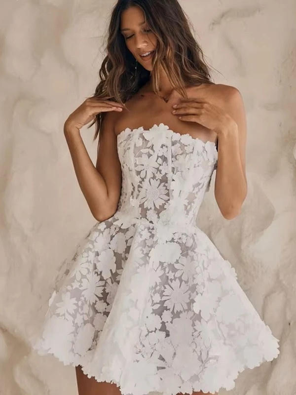 Simple Mini Short Wedding Dress Sleeveless Strapless A-Line 3D Lace Flowers Bridal Sexy Illusion Open Back Gown Customizd 2025 3 Simple Mini Short Wedding Dress Sleeveless Strapless A-Line 3D Lace Flowers Bridal Sexy Illusion Open Back Gown Customizd 2025 - Bild 3