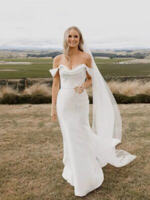 Elegant Sweetheart Off The Shoulder Wedding Dresses Women Pleat Open Back Train Satin Bridal Gown Vestidos De Noiva Customized