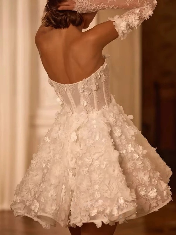 Luxury Lace Appliques Mini Wedding Dress Pleated 3D Flowers Strapless Bride Dresses Sexy Open Back Short Ball Gowns Customized 2 Luxury Lace Appliques Mini Wedding Dress Pleated 3D Flowers Strapless Bride Dresses Sexy Open Back Short Ball Gowns Customized - Bild 2