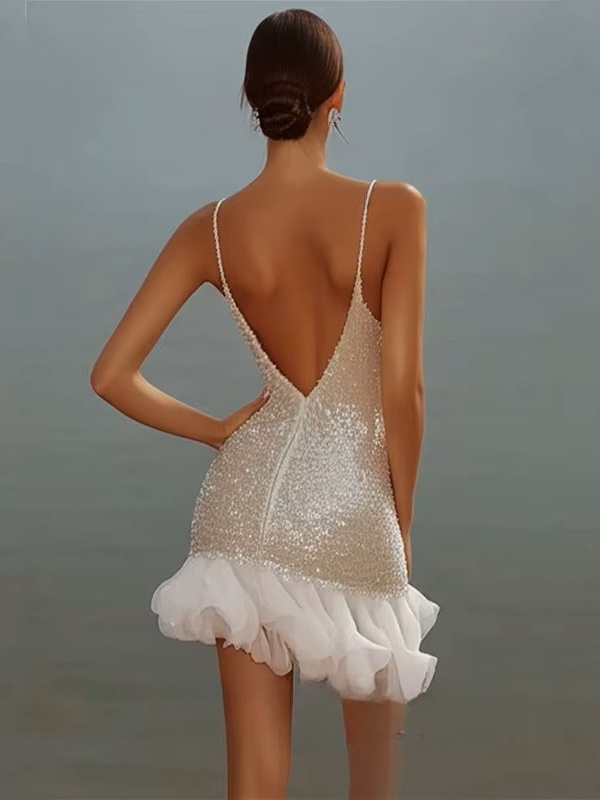 Customized Beach Mermaid Mini Wedding Dress Glitter Sexy V-Neck Spaghetti Straps Backless Pleat Sequined Short Bridal Gowns 2025 2 Customized Beach Mermaid Mini Wedding Dress Glitter Sexy V-Neck Spaghetti Straps Backless Pleat Sequined Short Bridal Gowns 2025 - Bild 2
