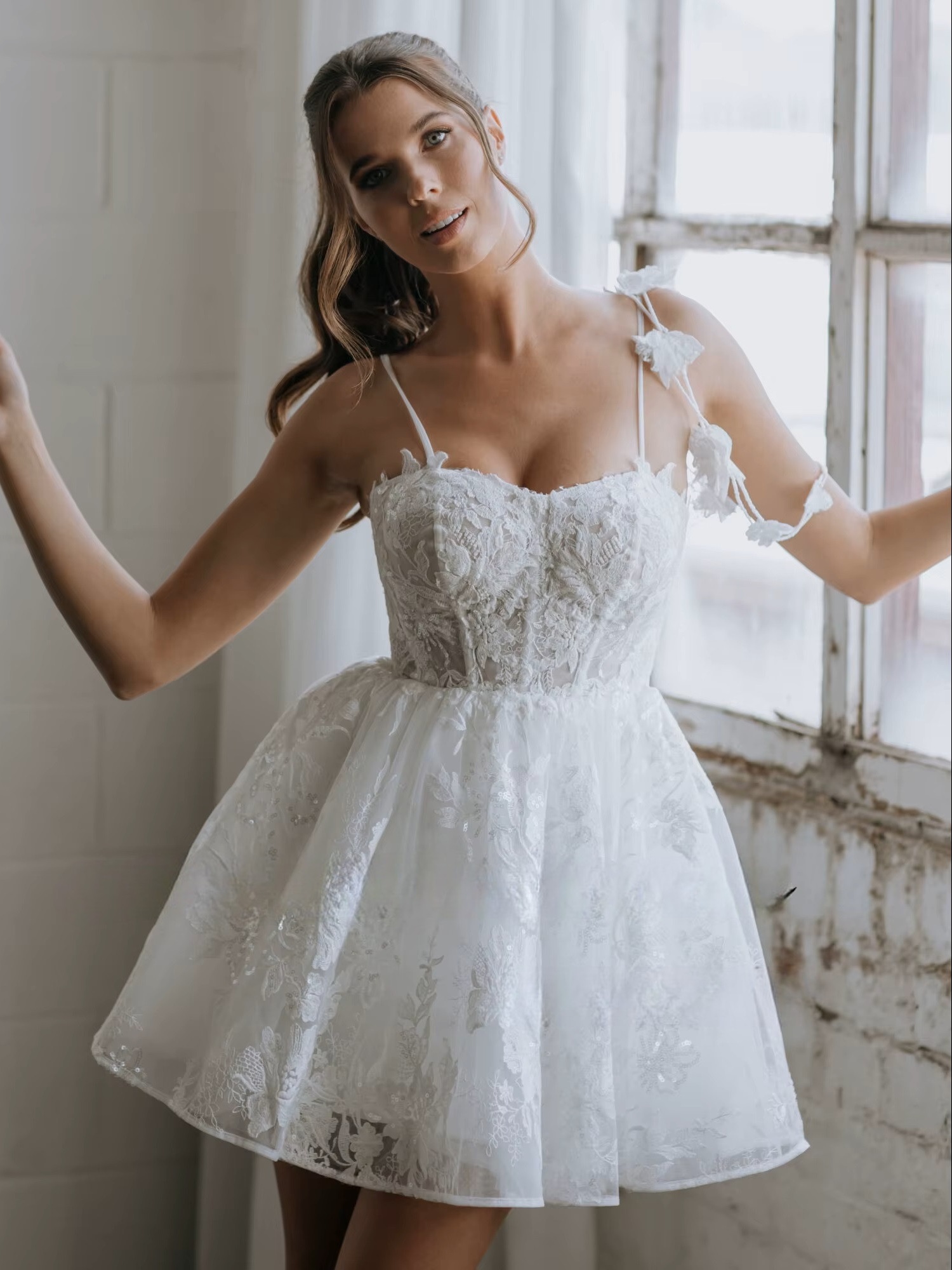 SoDigne Short Appliques Wedding Dresses A-line Sweetheart Sleeveless Tulle Bridal Dress Beach Mini Wedding Gown 2025 customized 3 SoDigne Short Appliques Wedding Dresses A-line Sweetheart Sleeveless Tulle Bridal Dress Beach Mini Wedding Gown 2025 customized - Bild 3
